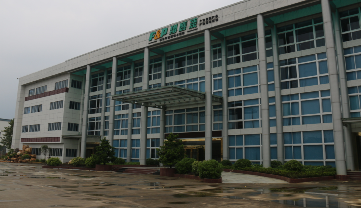 為什么他們都選擇廣東輝煌涂料uv漆品牌？